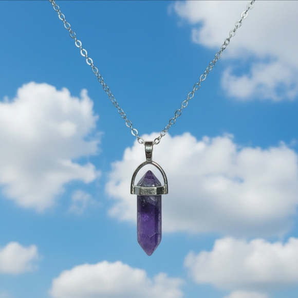 Amethyst Point Pendant In Silver Setting - Picture 1 of 2